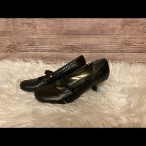 Women’s 1 inch heels